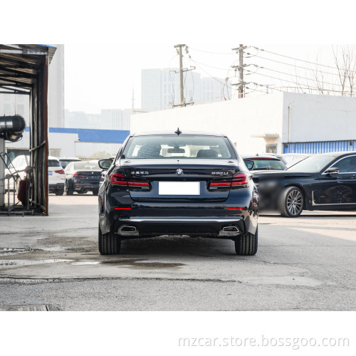 Best verkopende 2023 BMW5Series 530Li Toonaangevend luxe pakket Grote sedan benzinevoertuig 4 deuren 5 stoelen